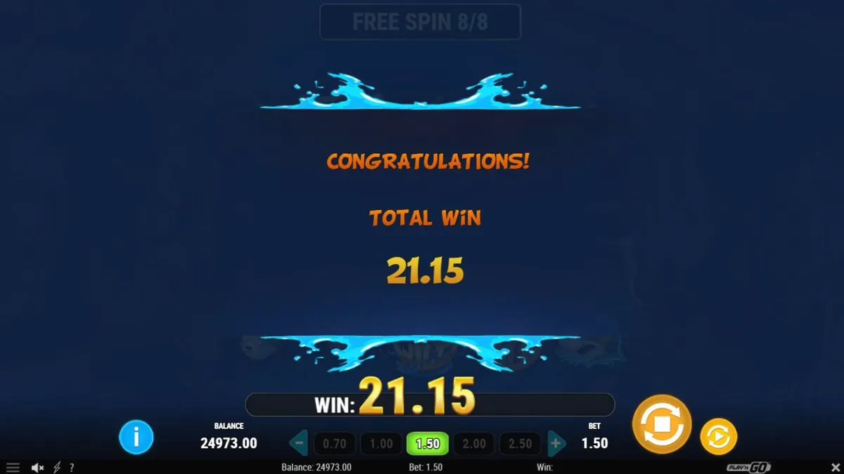 Tampilan visual slot Megadon Triple Threat dengan hiu predator di latar belakang bawah laut.